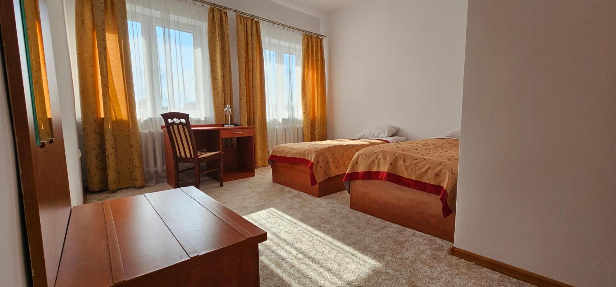 Rest Hostel Airport Modlin Nowy Dwor Mazowiecki Bagian luar foto