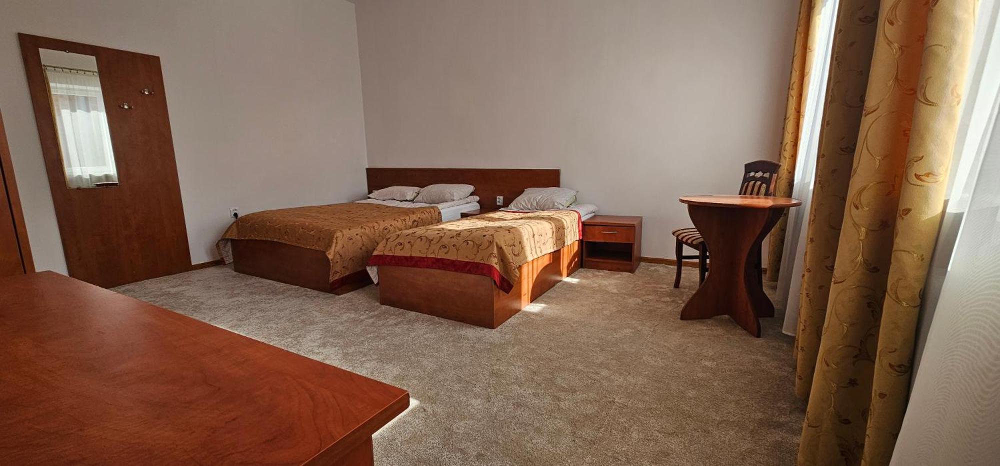 Rest Hostel Airport Modlin Nowy Dwor Mazowiecki Bagian luar foto