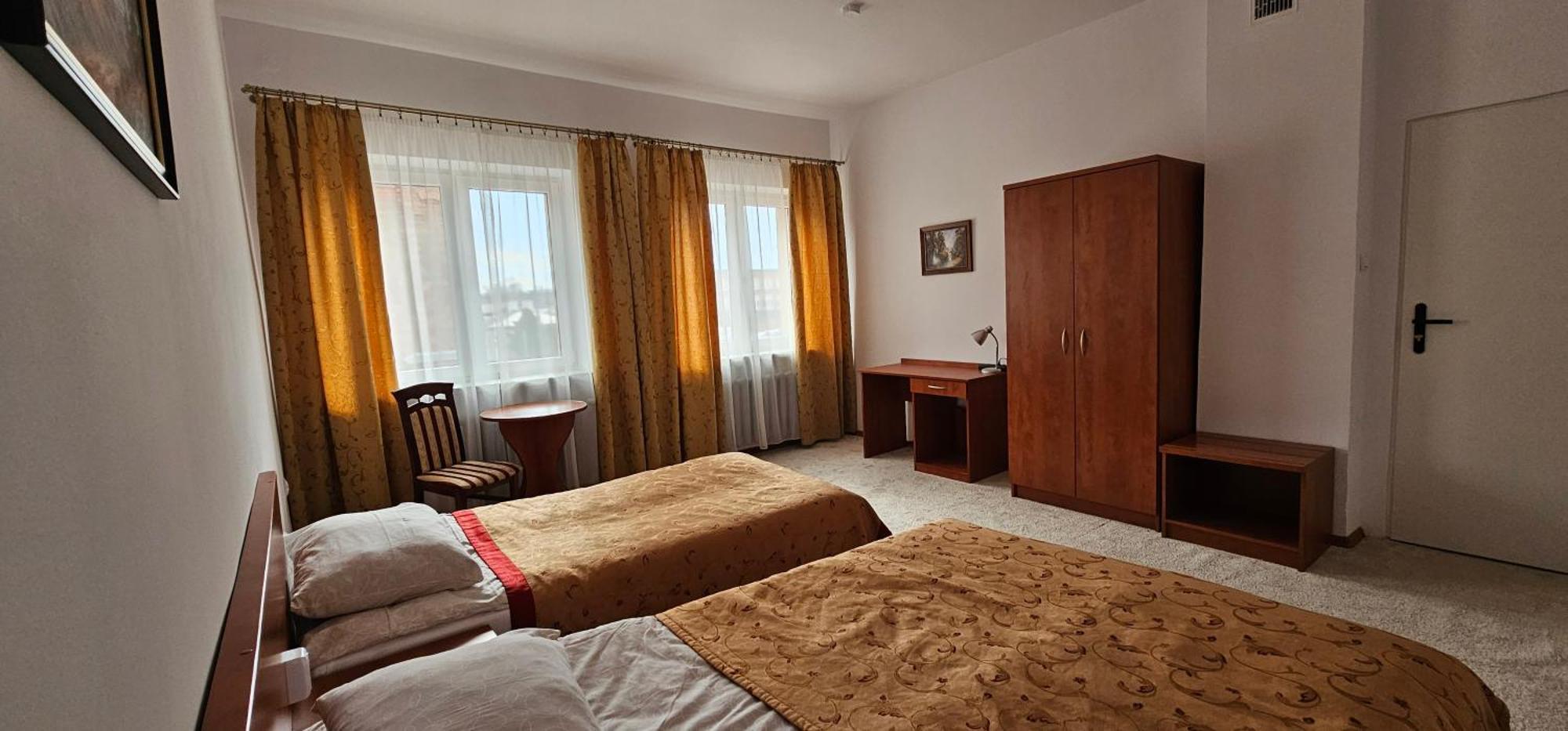 Rest Hostel Airport Modlin Nowy Dwor Mazowiecki Bagian luar foto