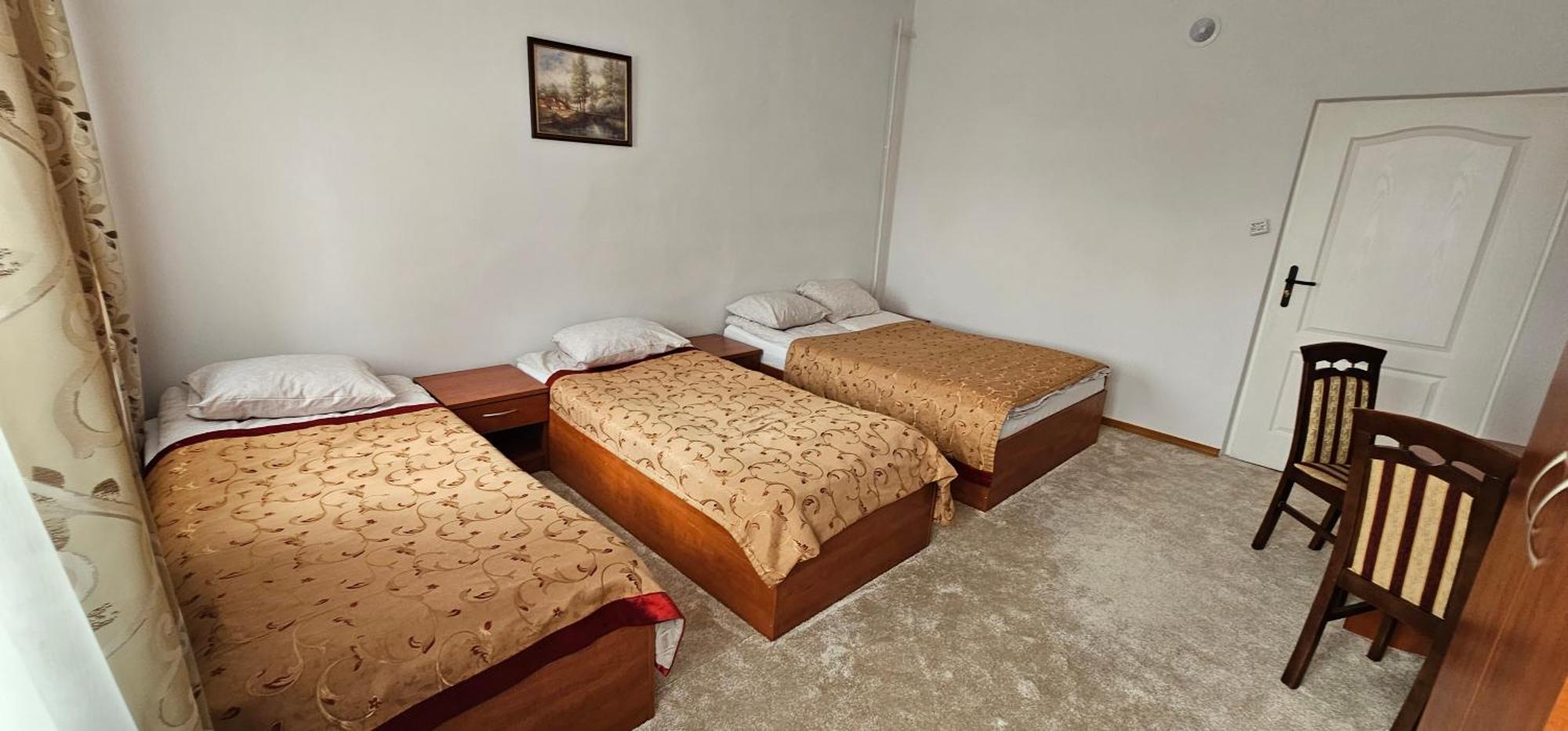 Rest Hostel Airport Modlin Nowy Dwor Mazowiecki Bagian luar foto