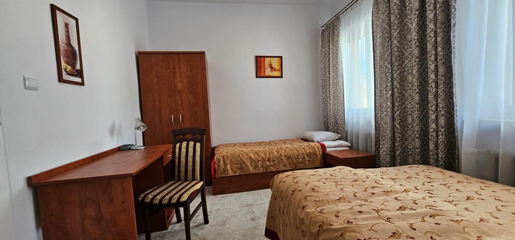 Rest Hostel Airport Modlin Nowy Dwor Mazowiecki Bagian luar foto