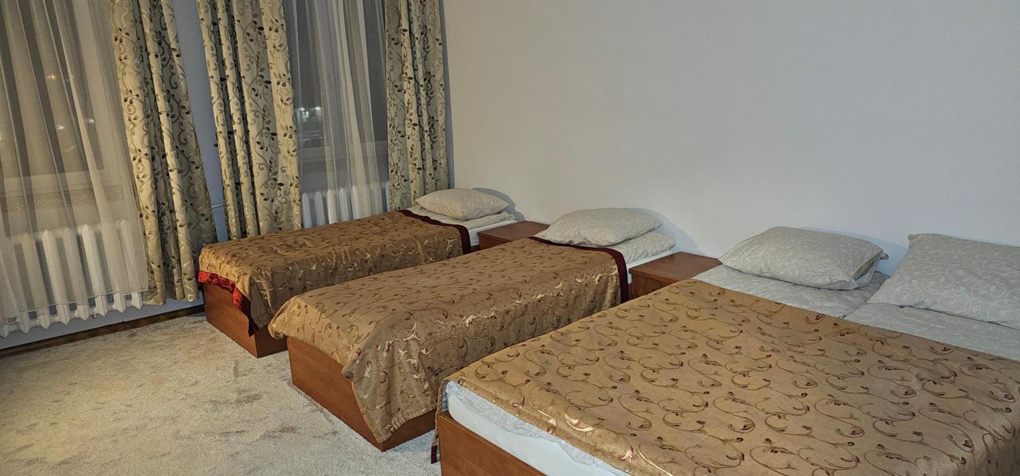 Rest Hostel Airport Modlin Nowy Dwor Mazowiecki Bagian luar foto