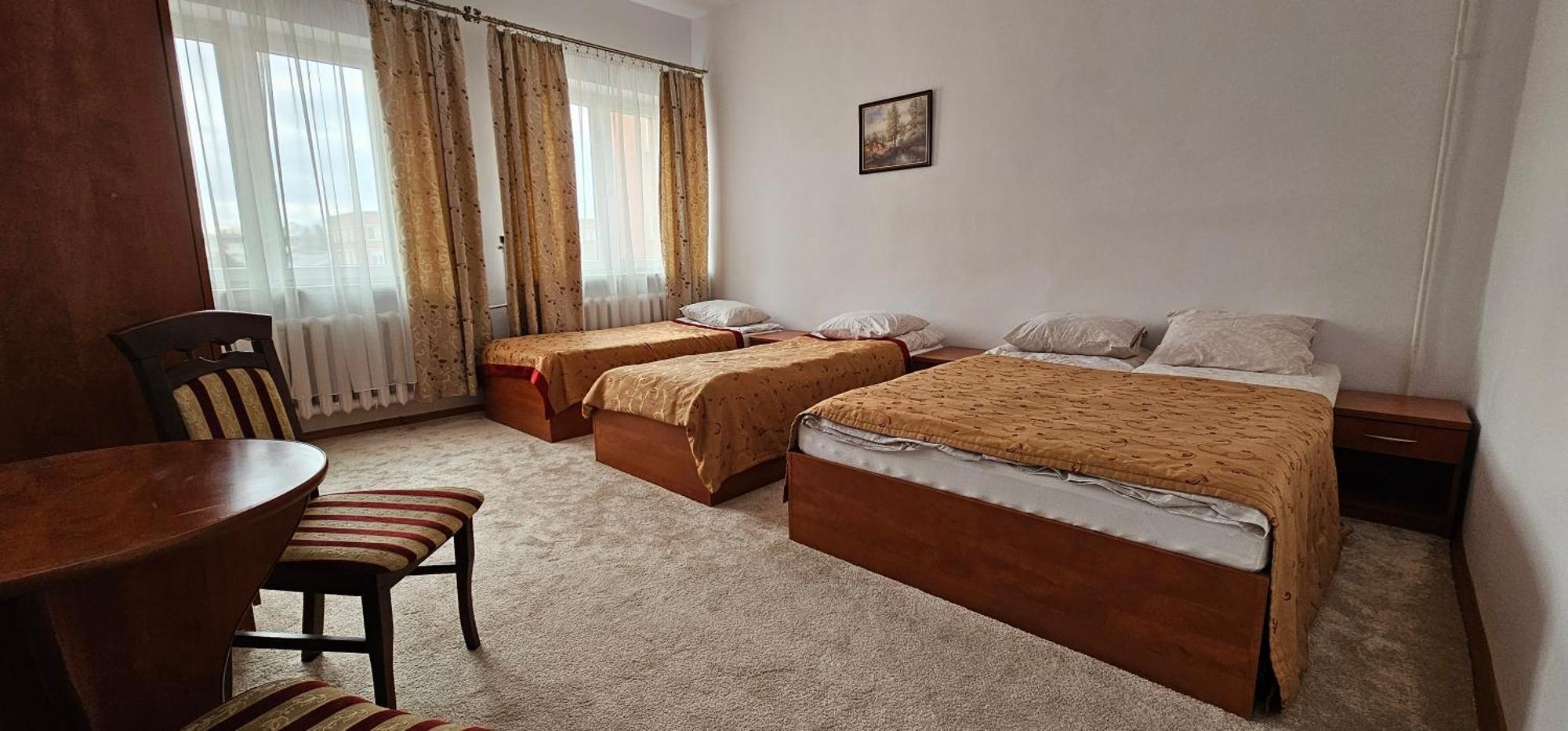 Rest Hostel Airport Modlin Nowy Dwor Mazowiecki Bagian luar foto