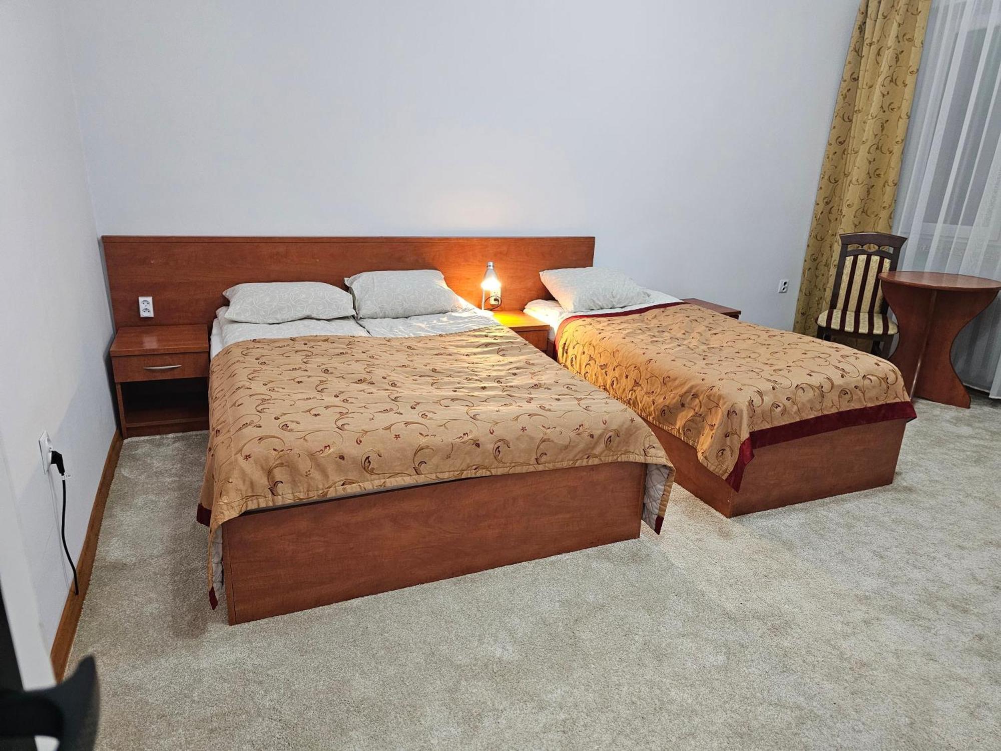 Rest Hostel Airport Modlin Nowy Dwor Mazowiecki Bagian luar foto