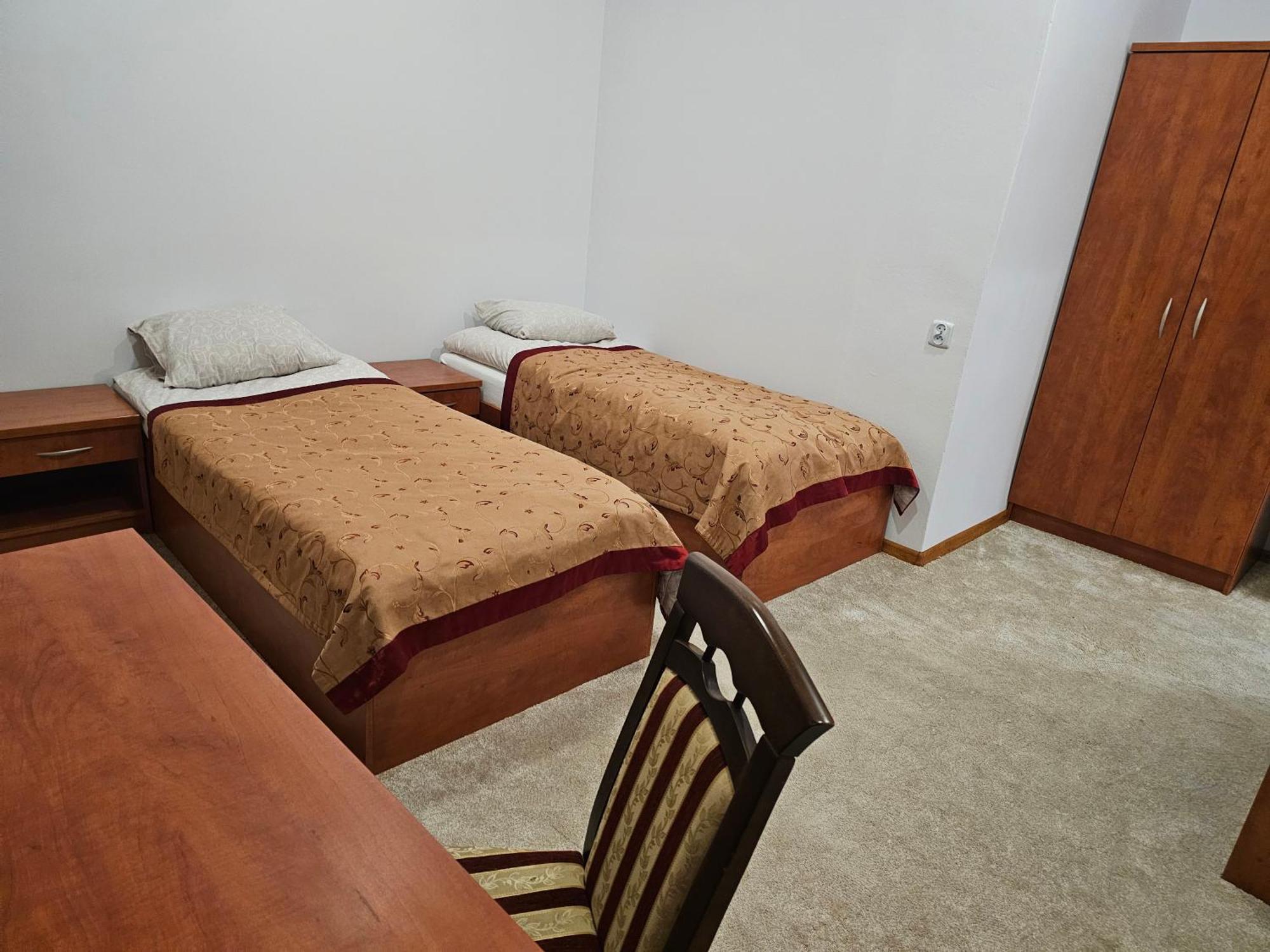Rest Hostel Airport Modlin Nowy Dwor Mazowiecki Bagian luar foto