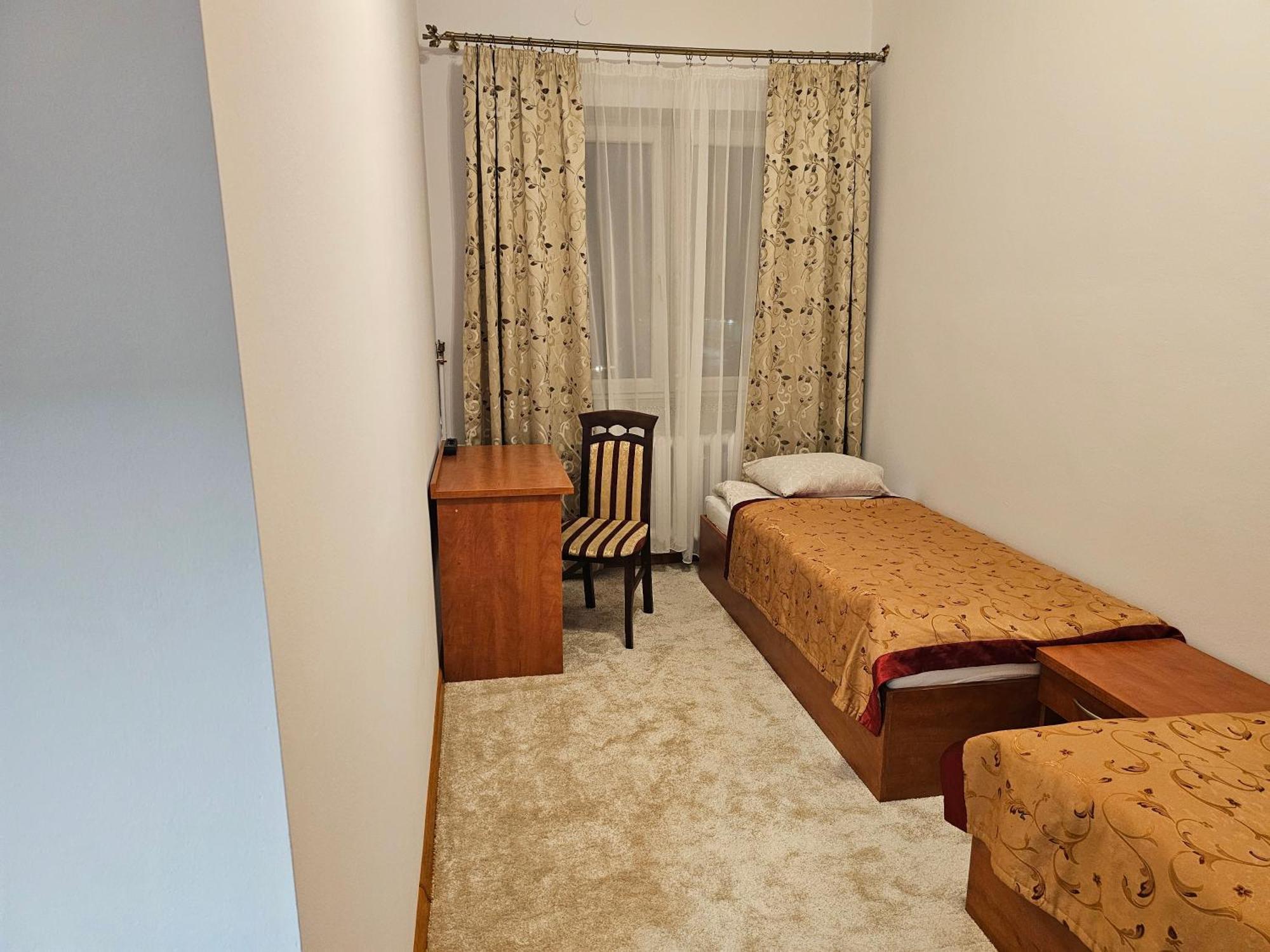 Rest Hostel Airport Modlin Nowy Dwor Mazowiecki Bagian luar foto